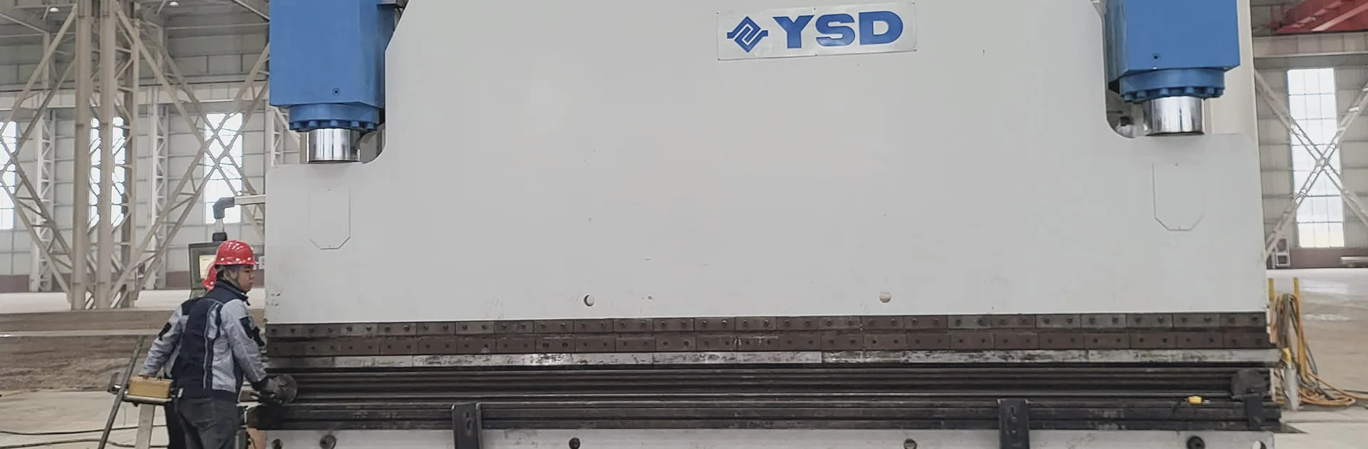 Dual-machine linkage bending machine (200T/500T/630T/2400T)